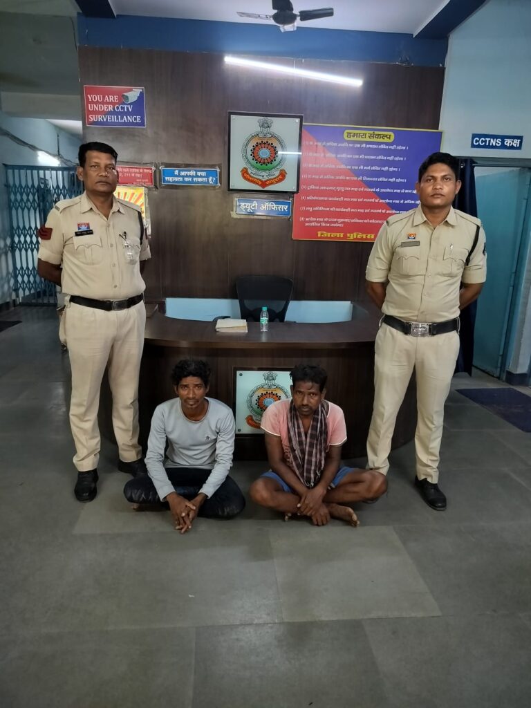पुलिस ने सार्वजनिक स्थल पर मांस बिक्री करने वाले दो आरोपियों को किया गिरफ्तार 1 1001358868