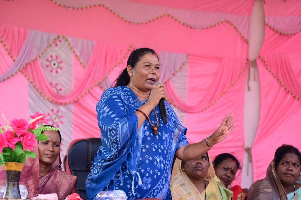 सेवा पखवाड़ा अभियान के तहत झिमकी में हुआ स्वास्थ्य शिविर का आयोजन..विधायक गोमती साय ने की शिरकत 1 1001365670