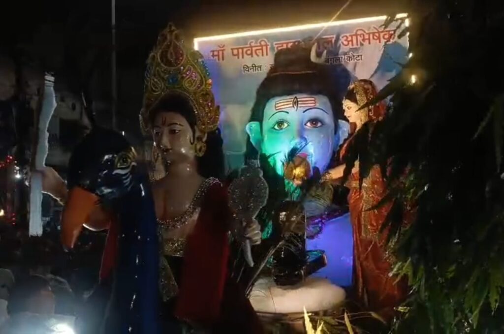 नगर दशहरा उत्सव समिति पिछले सत्तर वर्षों से लगातार कर रही आयोजन 2 1001488558